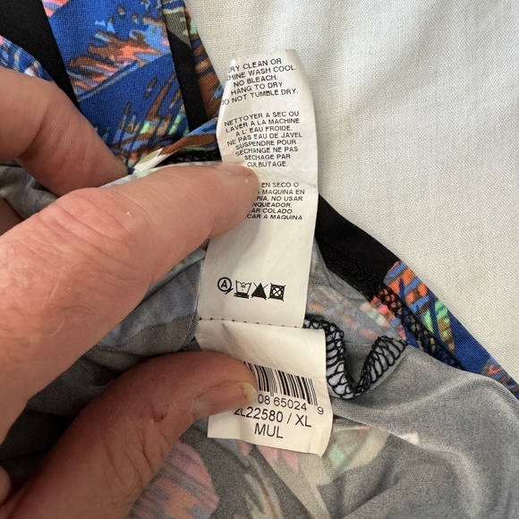 KAREN KANE Women's Tropical Floral Print Sleeveless Asymmetrical Blouse‎ X-Large - Picture 6 of 13